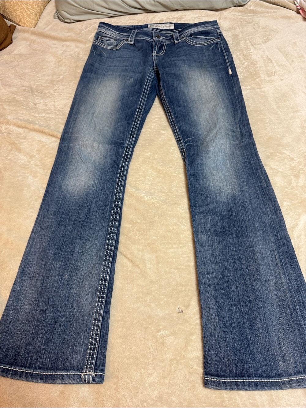 BKE Women’s Sabrina Flare Jeans in Dark Blue Wash Size 30L